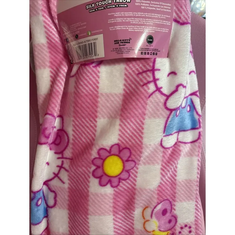 Hello Kitty & Friends Throw Blanket Pink Butterfly Forest Neon 2026 Sanrio